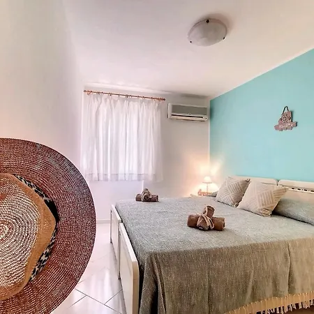 Attico L' Onda Marina كاستيلساردو