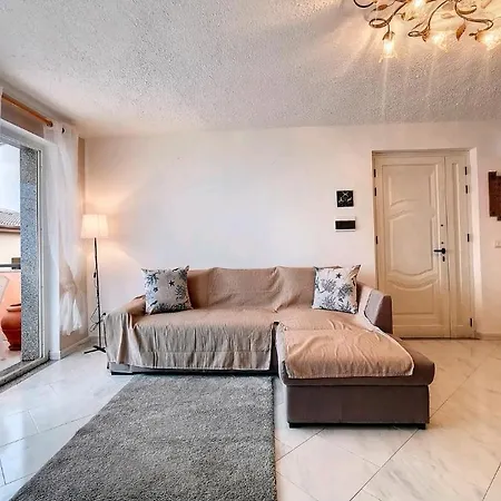 Attico L' Onda Marina Apartment