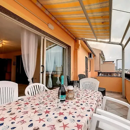 Attico L' Onda Marina 아파트 *